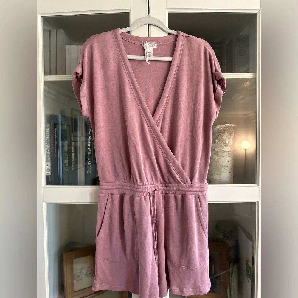 L*SPACE GREAT ESCAPE ROMPER Dusty Rose size Large - Picture 8 of 10